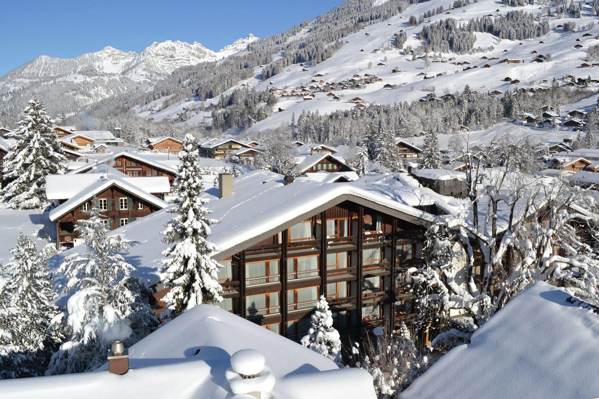 Hotel Kreuz Lenk Kültér fotó