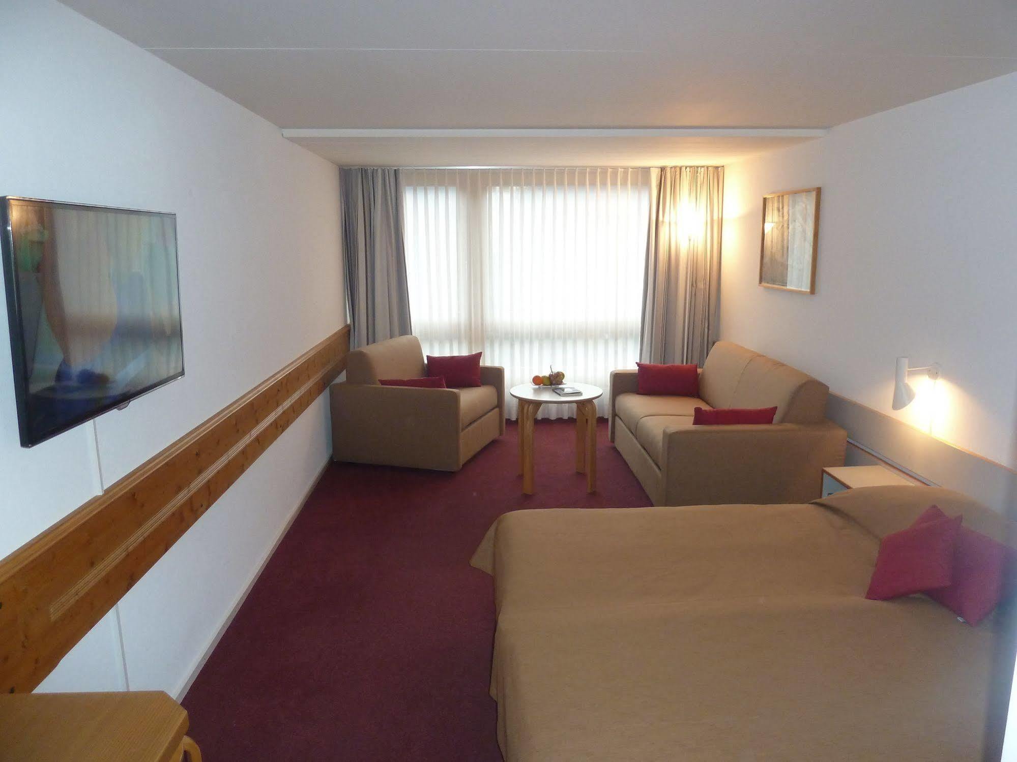 Hotel Kreuz Lenk Kültér fotó