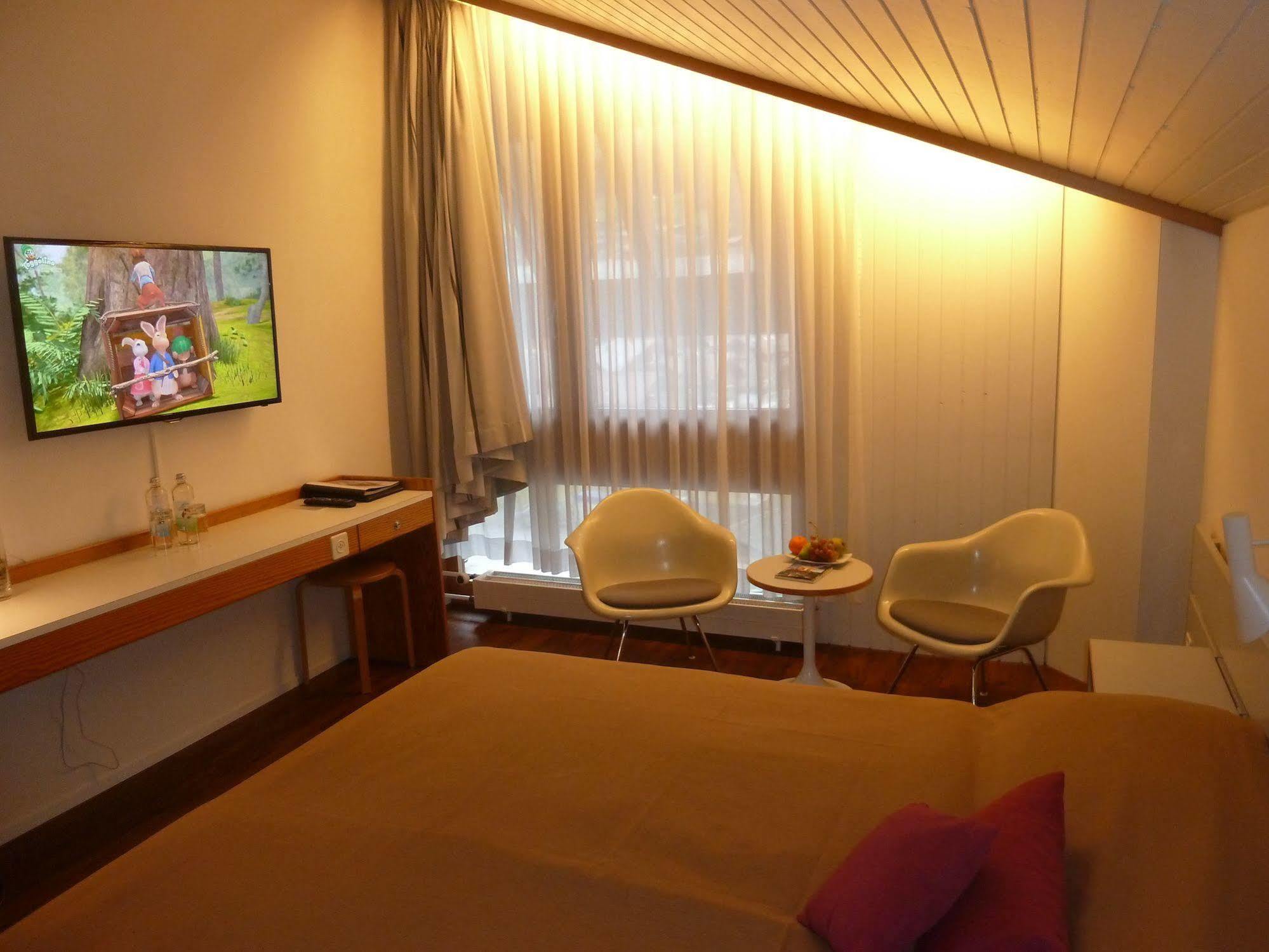 Hotel Kreuz Lenk Kültér fotó
