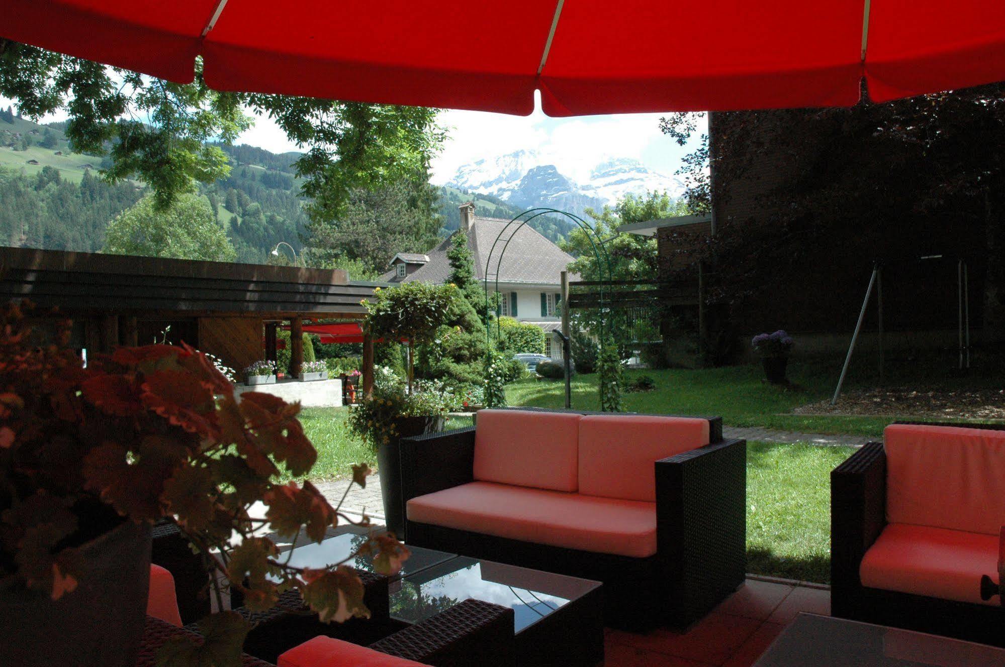 Hotel Kreuz Lenk Kültér fotó